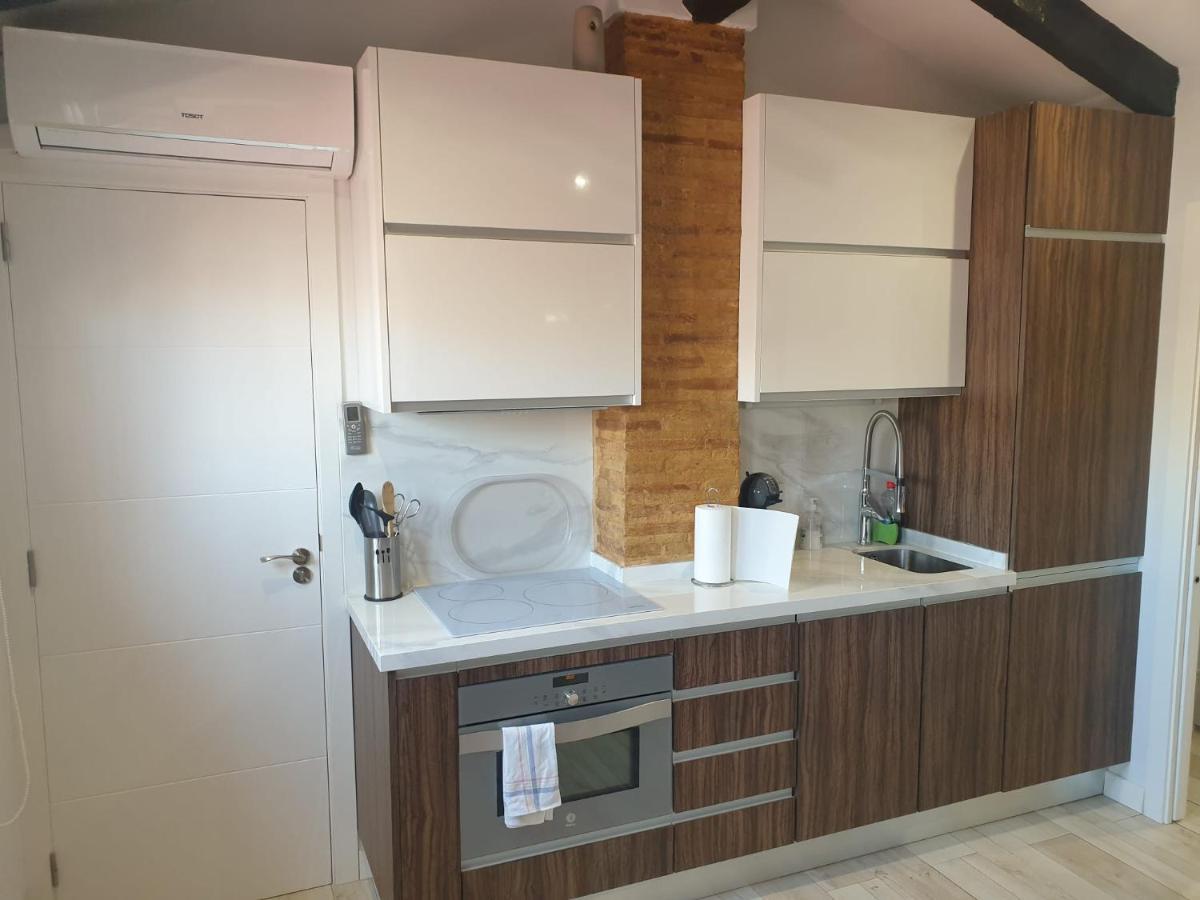 Apartamento Atico con terraza y jacuzzi en el centro Valencia Exterior foto