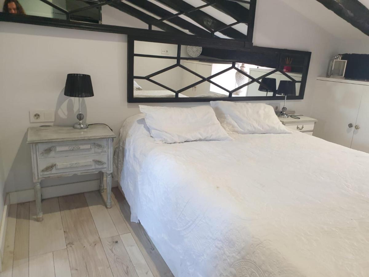 Apartamento Atico con terraza y jacuzzi en el centro Valencia Exterior foto