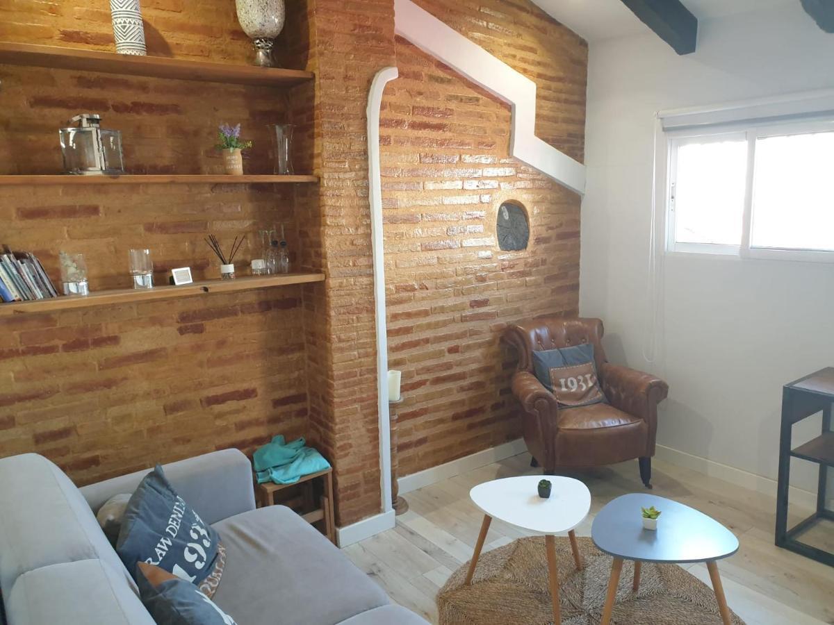 Apartamento Atico con terraza y jacuzzi en el centro Valencia Exterior foto