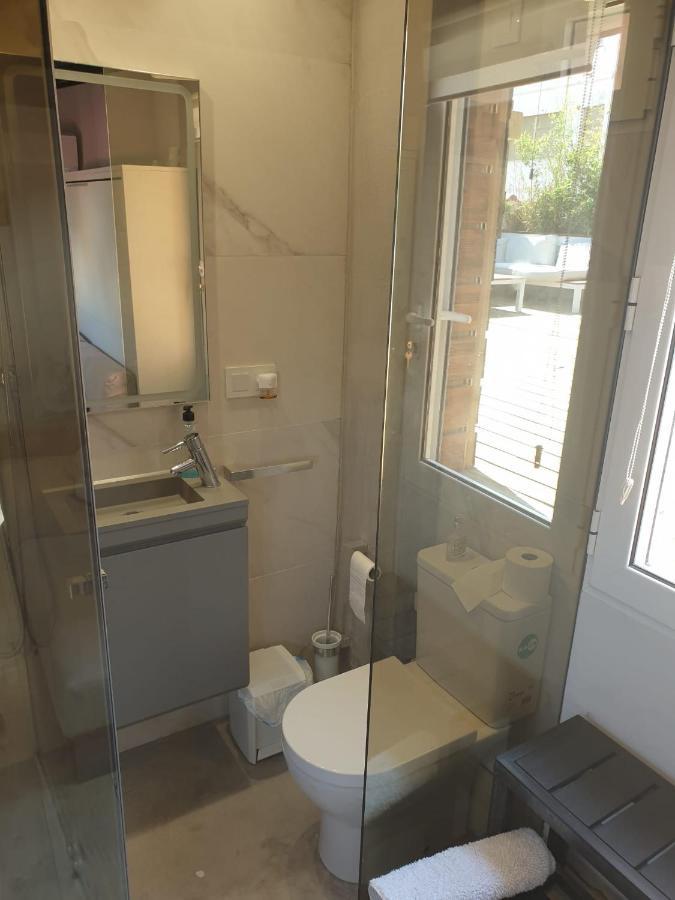 Apartamento Atico con terraza y jacuzzi en el centro Valencia Exterior foto