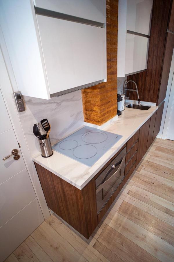 Apartamento Atico con terraza y jacuzzi en el centro Valencia Habitación foto