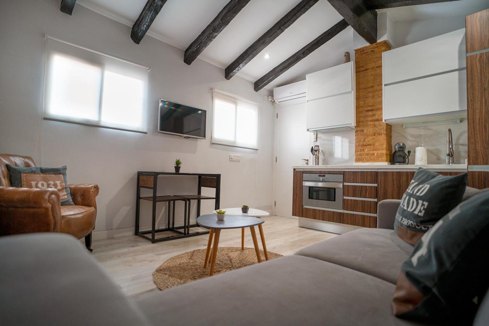 Apartamento Atico con terraza y jacuzzi en el centro Valencia Habitación foto