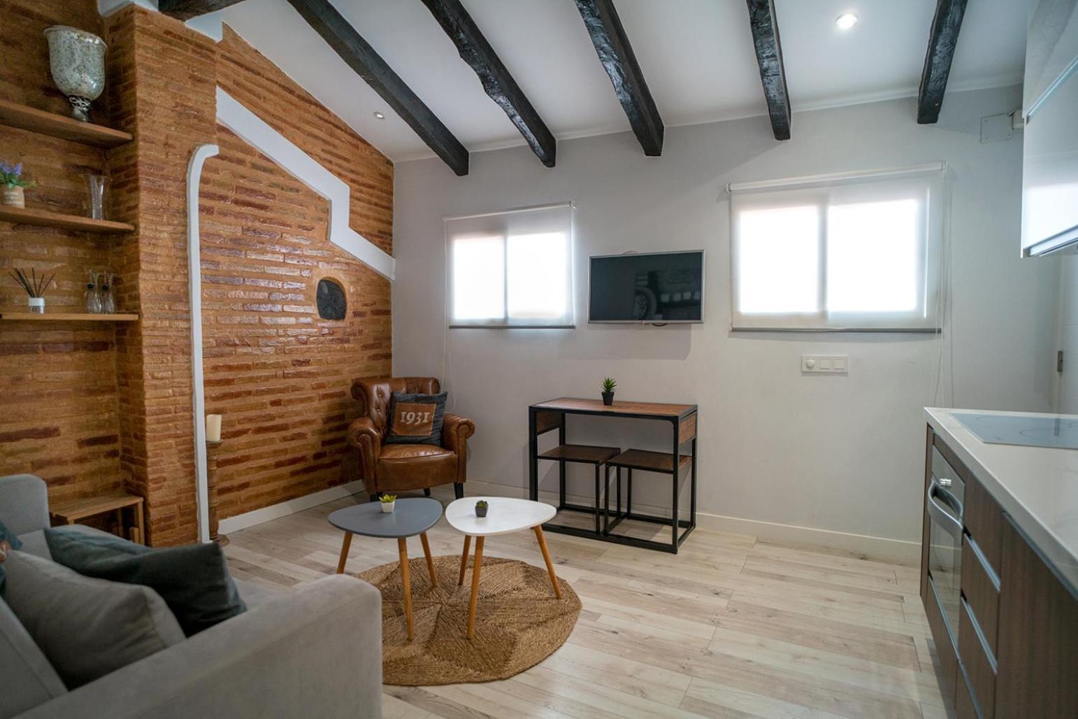 Apartamento Atico con terraza y jacuzzi en el centro Valencia Habitación foto